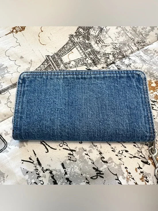 NWT! Coach Denim Zip Wristlet in Dark Blue with Silver Logo - Picture 4 of 9